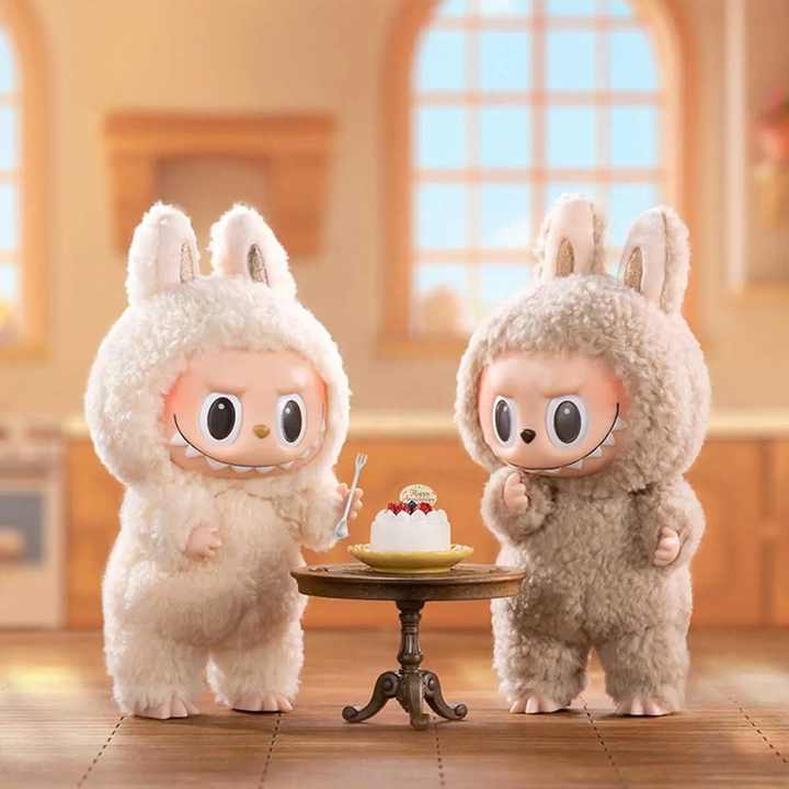 𝘼𝙢𝙖𝙣𝙖𝙝™ Labubu – Wild Cartoon-Style Keychain